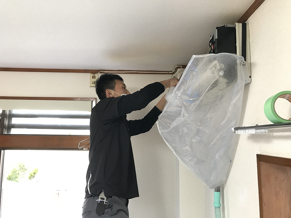 壁掛けエアコンクリーニング